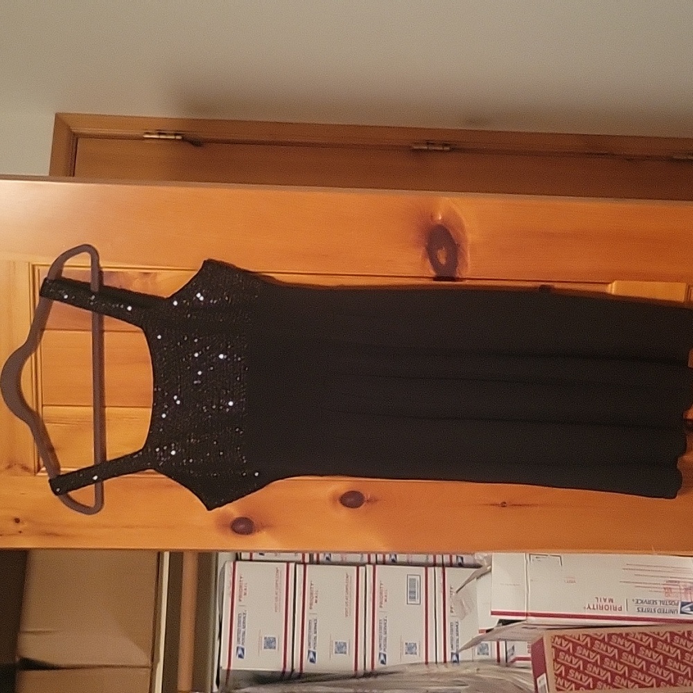 Iisli | Black Sequin knitc ocktail dress sz L
